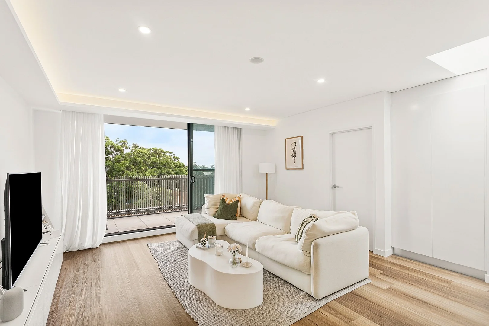 404/284B Taren Point Road, Caringbah NSW 2229