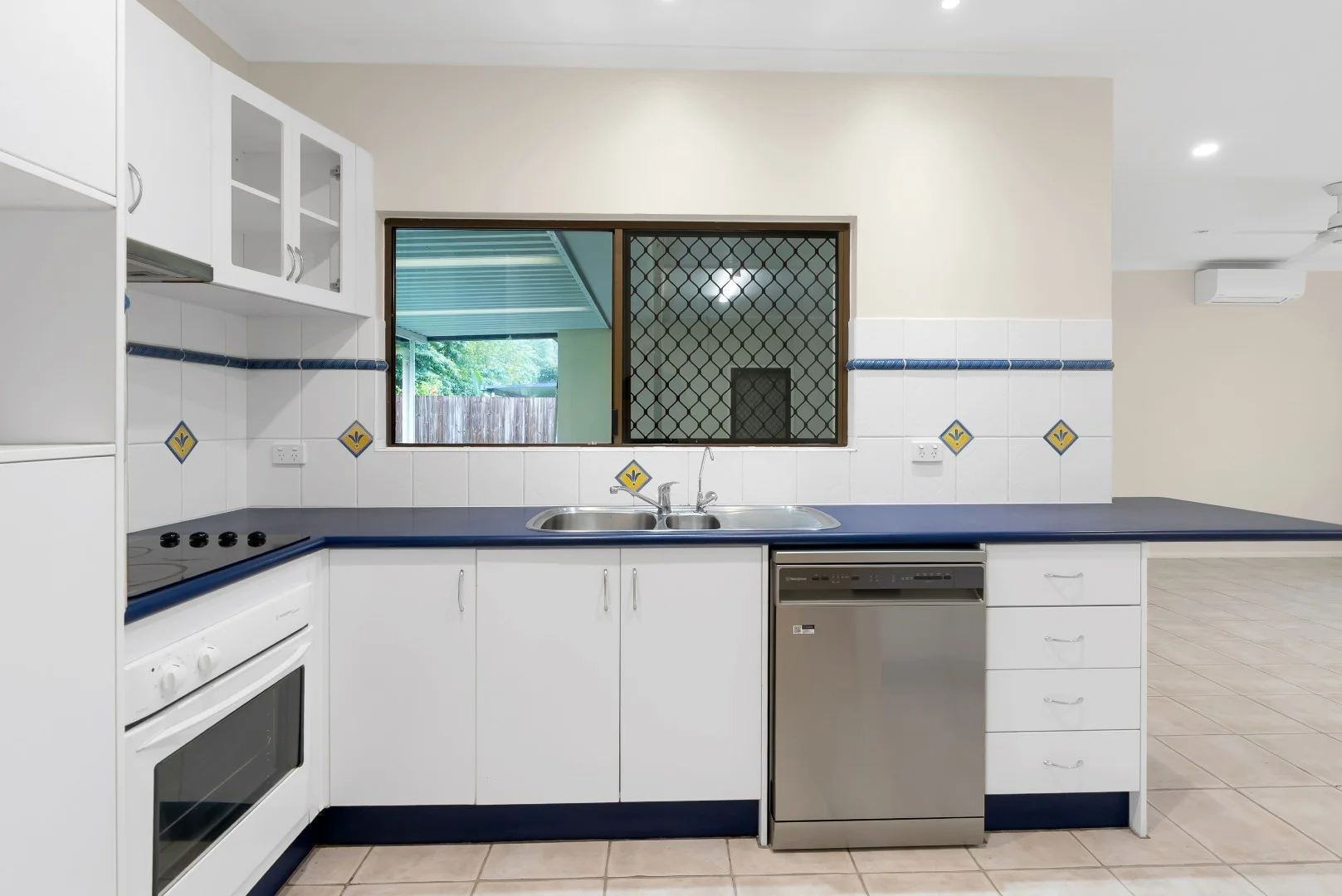 Additional image 7 of 7 Garland Close, Kanimbla QLD 4870