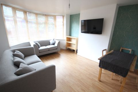 Shaw Lane, Headingley, Leeds, West Yorkshire LS6