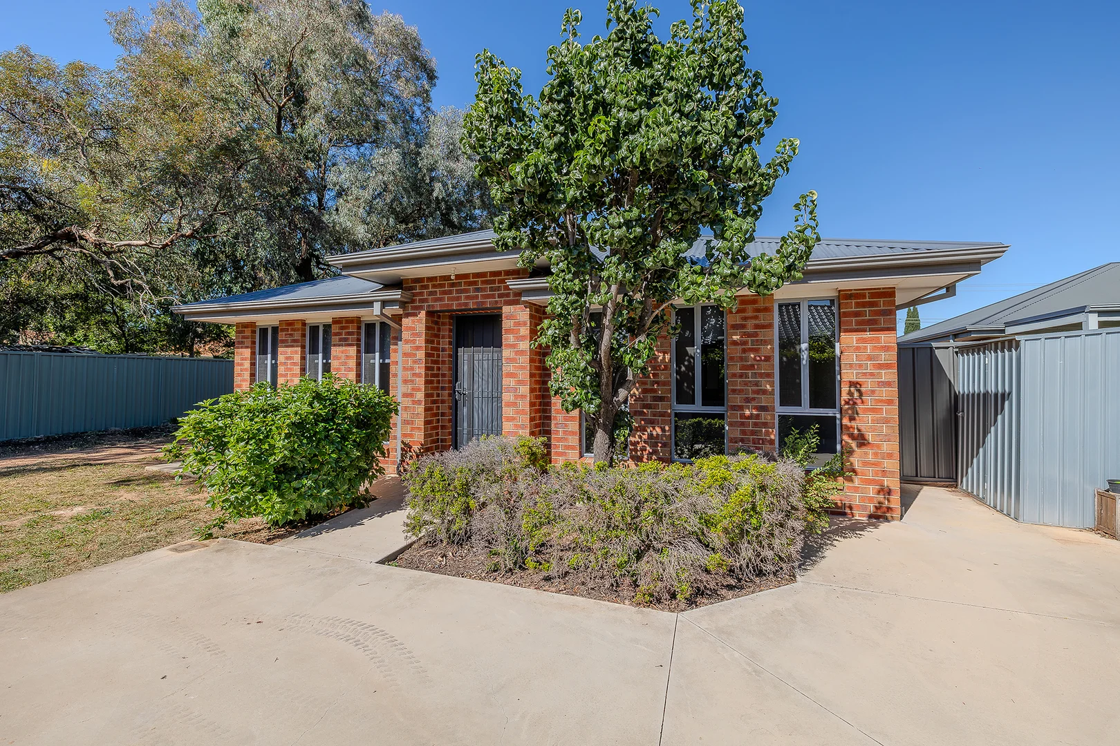 8 Walnut Ct, Mildura VIC 3500 photo 2