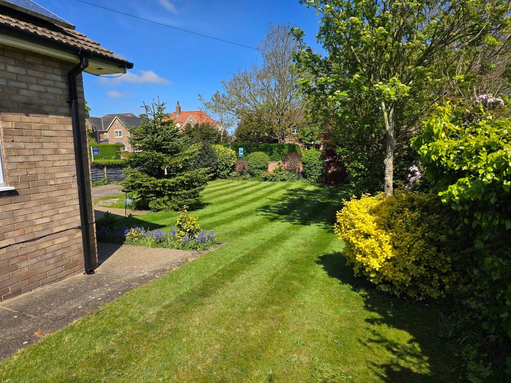Additional image 14 of 2 bed detached bungalow for saleSea Dyke Way, Grimsby DN36