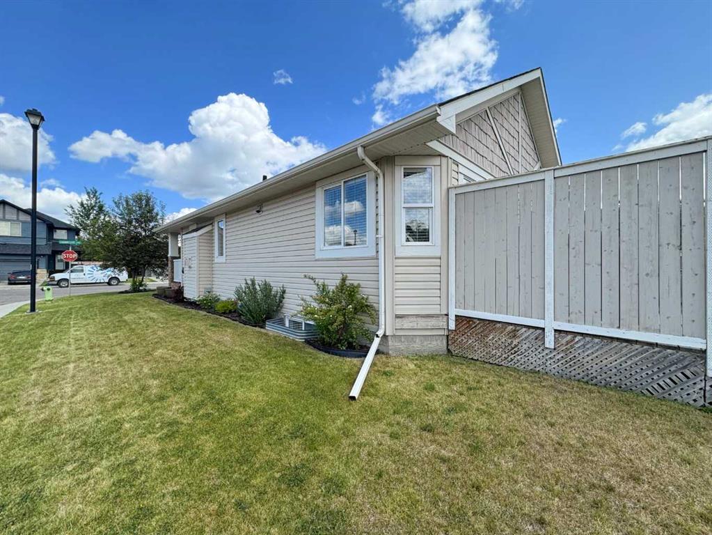 Additional image 4 of 101 Channelside Cove SW, Airdrie, AB, T4B 3J1
