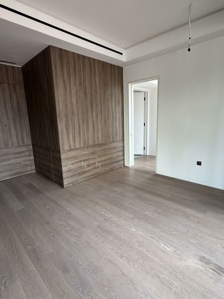 10 Evelyn Road photo 5