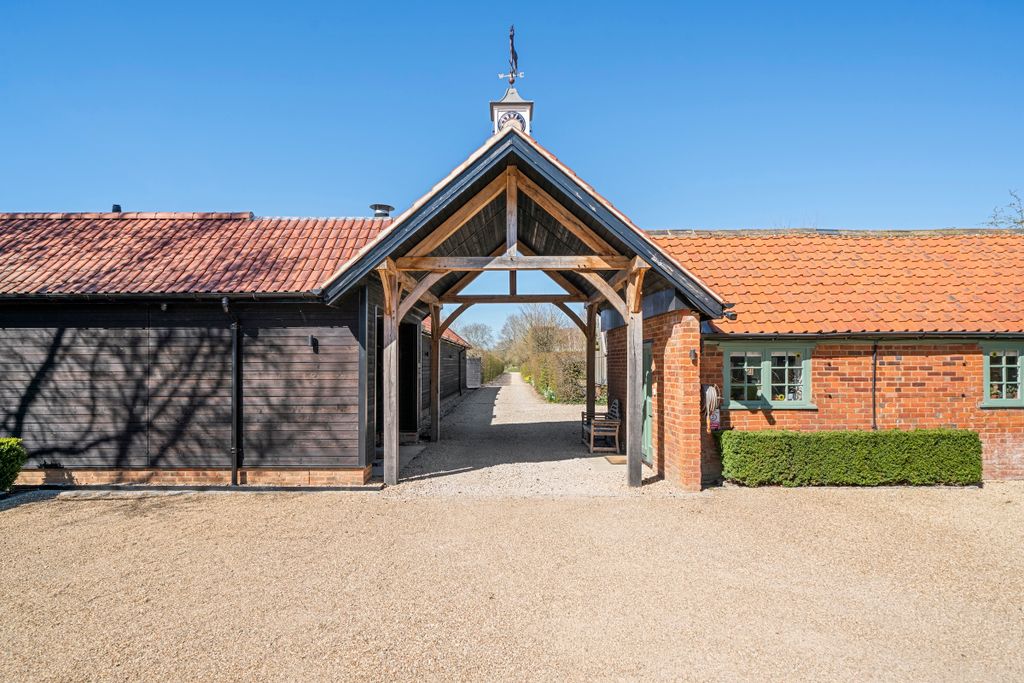 Additional image 24 of 12 bed property for saleGreat Martins, Shurlock Row, Shurlock, Reading RG10
