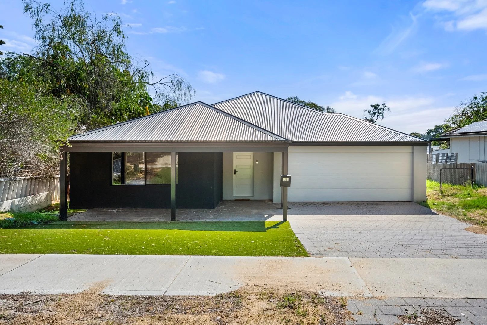 35 Kirkus Road, Medina WA 6167