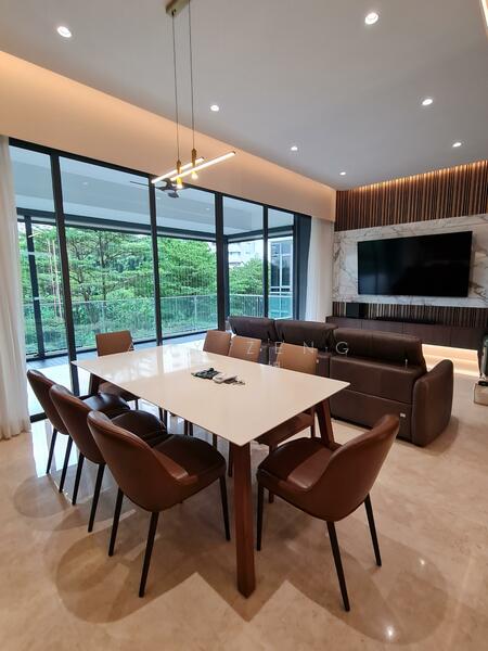 2 Ridgewood Close photo 2