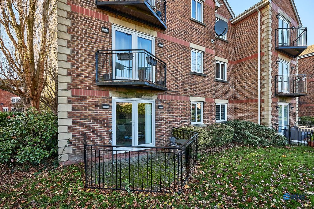 Additional image 10 of 2 bed flat for saleAigburth Vale, Aigburth L17