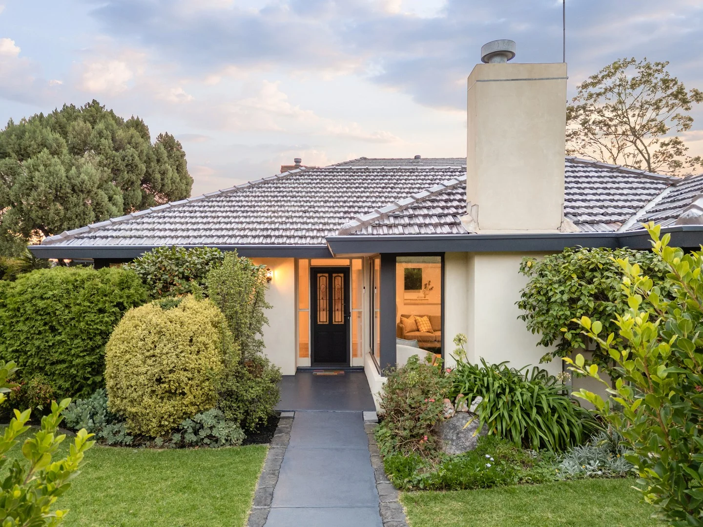 9 Seaview Street, Mount Waverley VIC 3149