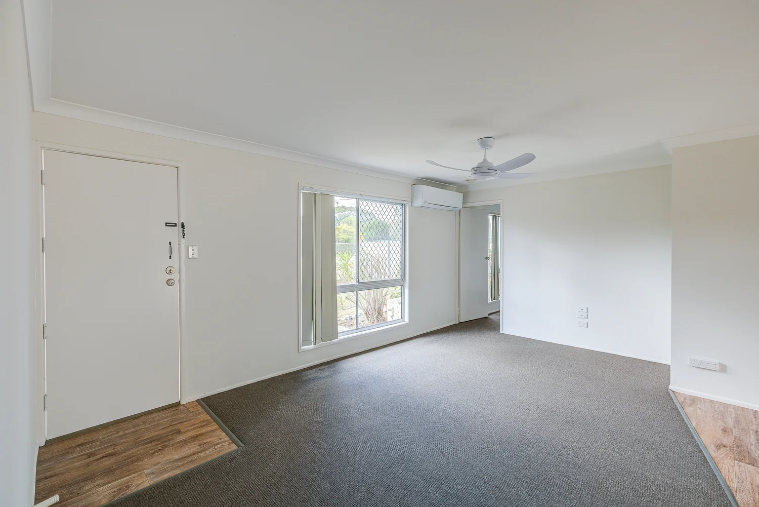 87 Velorum Drive, Kingston QLD 4114 photo 3