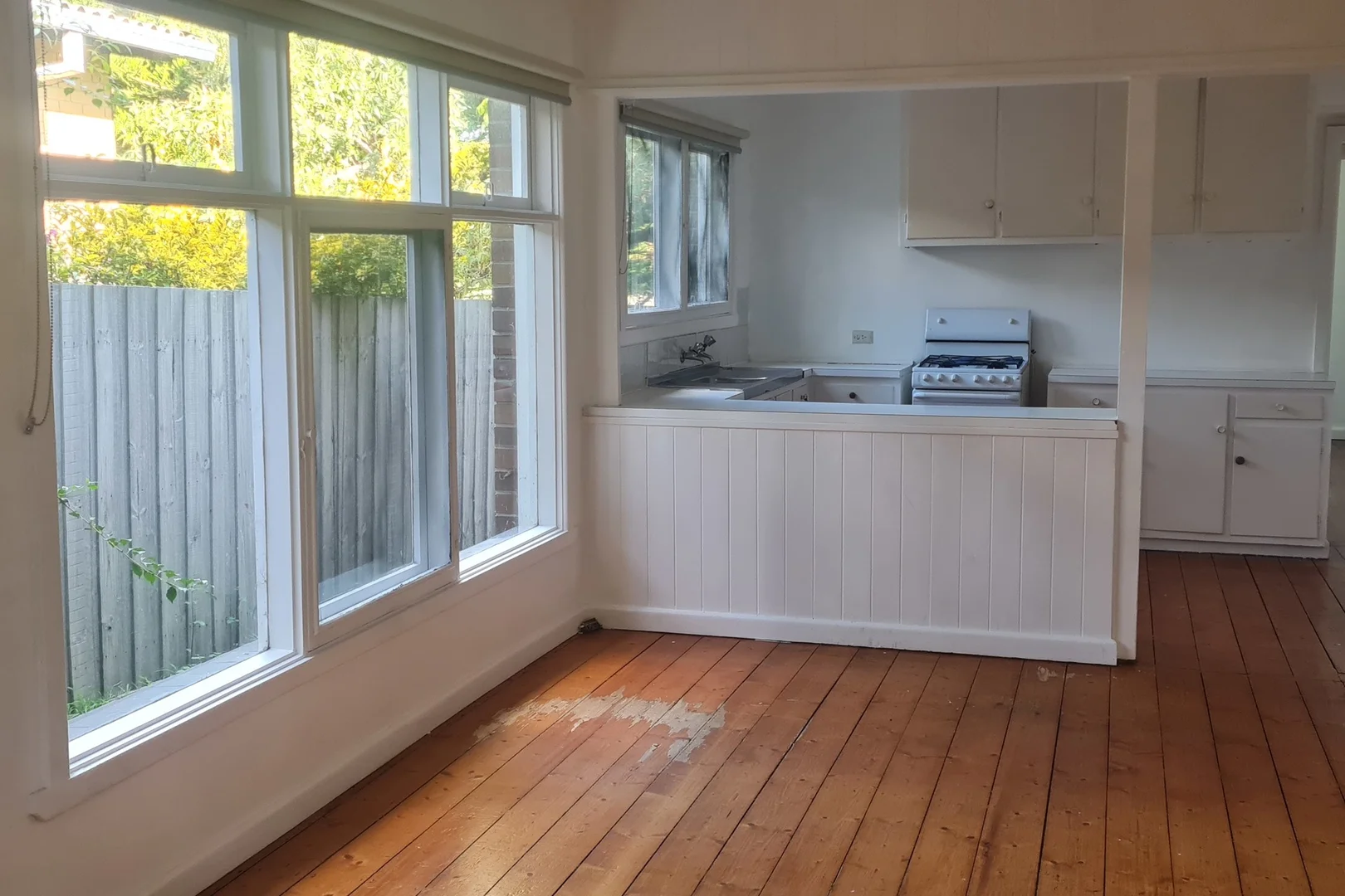 1190 Centre Road, Clarinda VIC 3169 photo 4