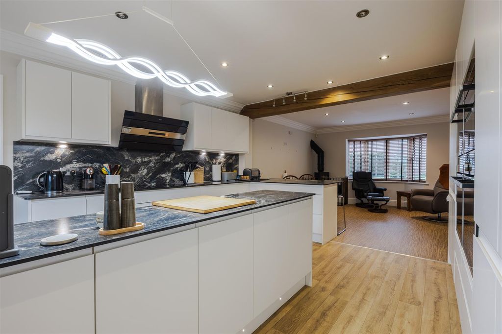 Additional image 10 of 5 bed detached house for saleHaytons Lane, Appleby DN15
