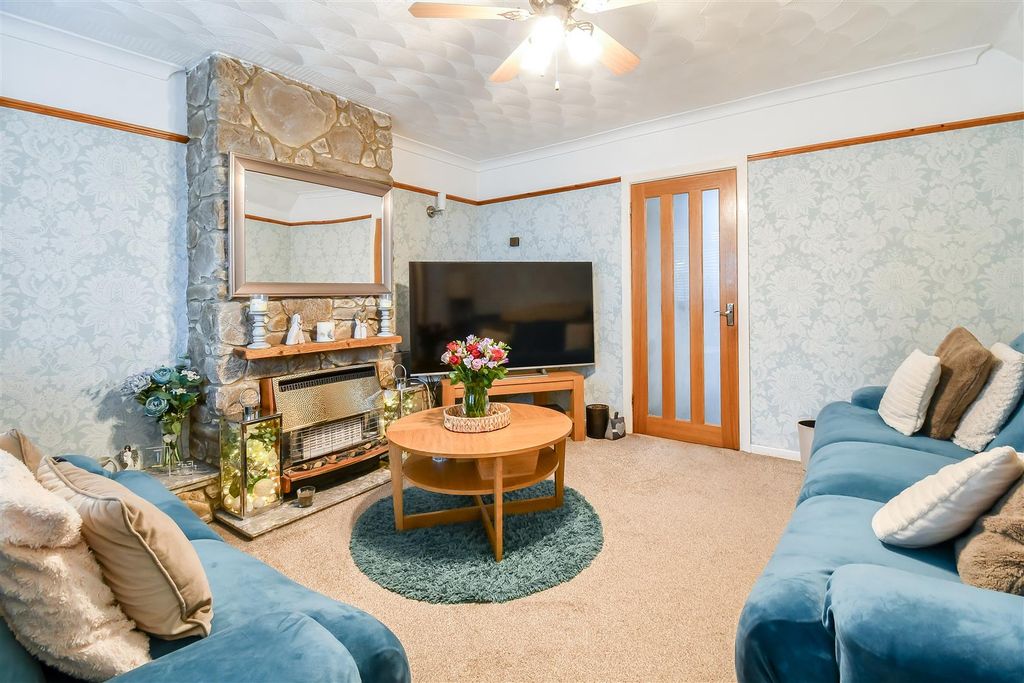 Additional image 3 of 3 bed semi-detached house for saleColcot Road, Barry CF62
