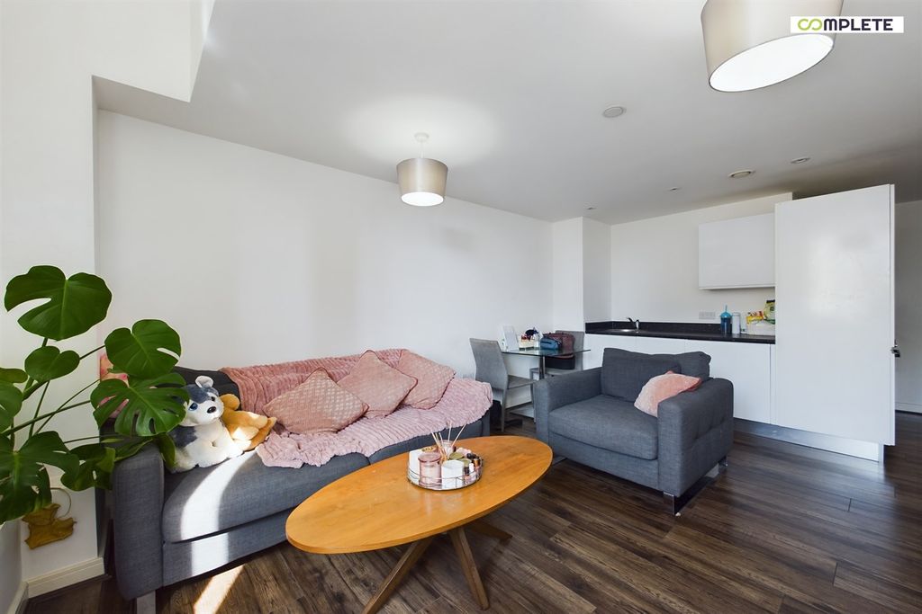 Additional image 2 of 1 bed flat for saleThe Strand, Wellington Building, Liverpool L2