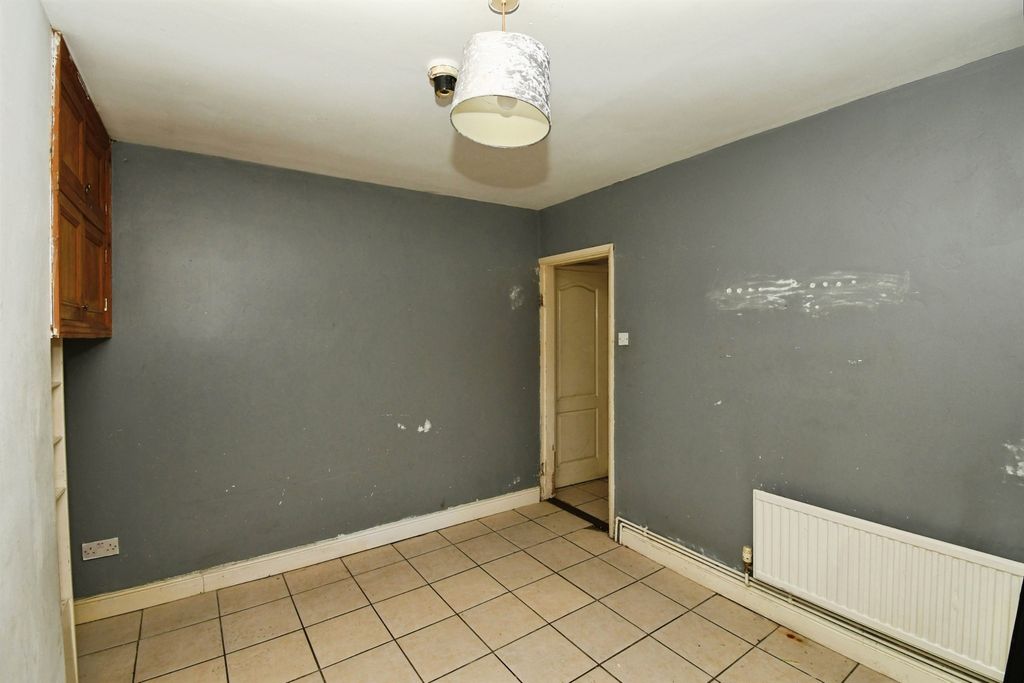 Additional image 8 of 1 bed flat for saleQueen Street, Scunthorpe DN16