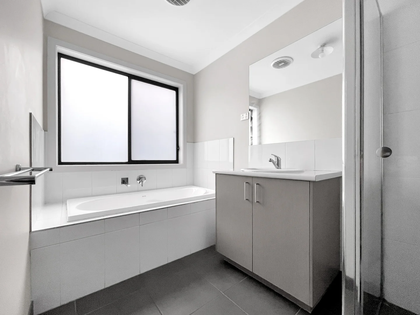 Additional image 7 of 40 Elmtree Cres, Clyde North VIC 3978