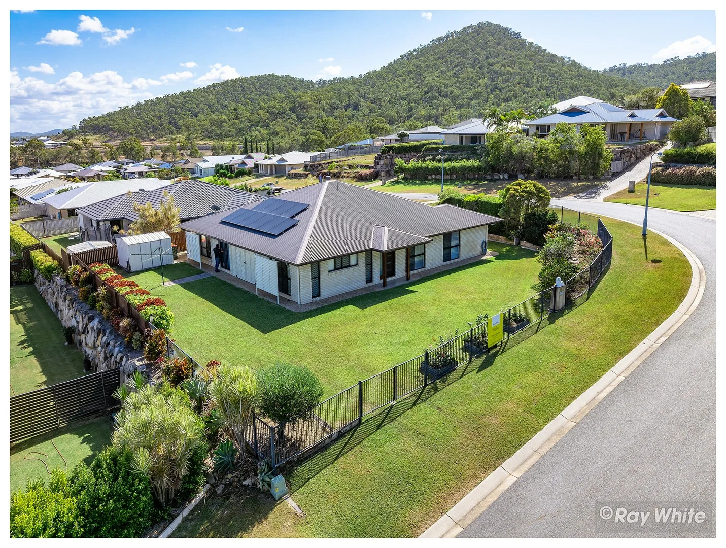 15 Laird Avenue, Norman Gardens QLD 4701