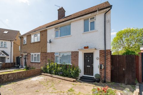Westbrook Square, Barnet EN4