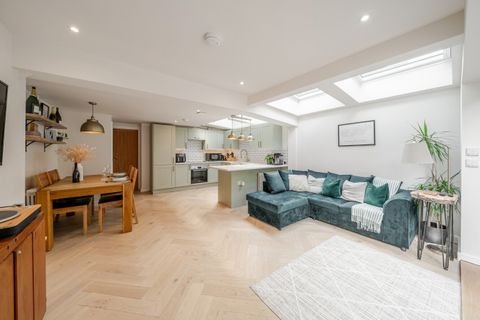 Solon Road, Brixton, London SW2