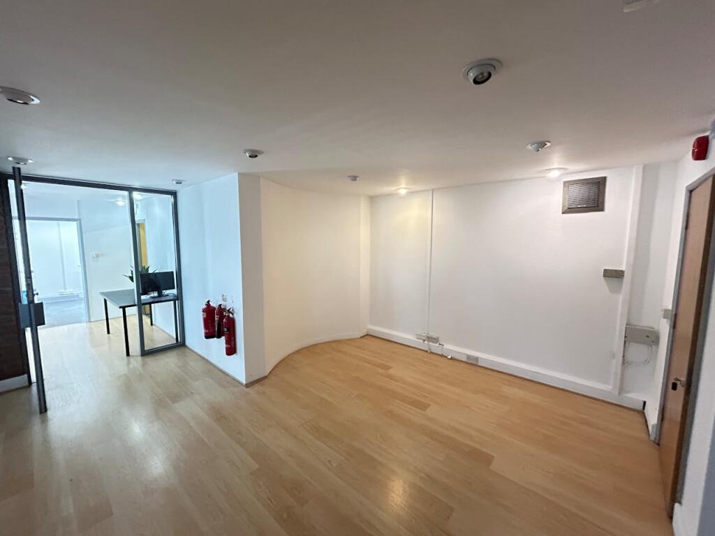 Additional image 5 of Unit 4, Hockley Court, 2401 Stratford Road, Hockley Heath, B94 6NW