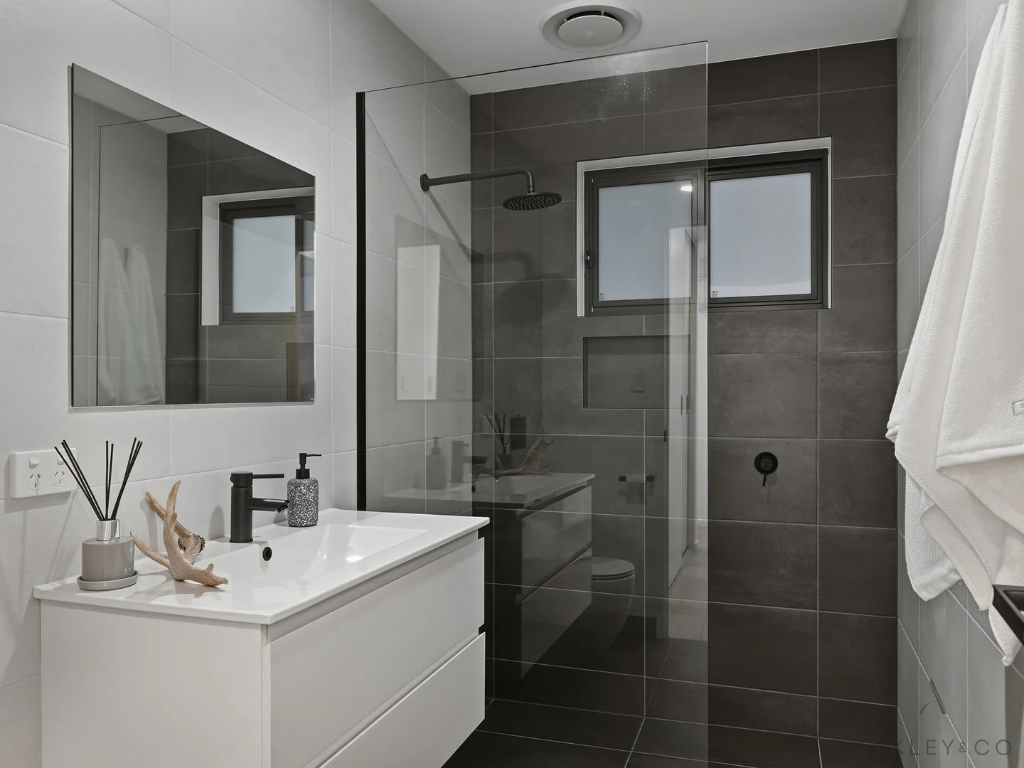 Additional image 26 of 4 Watton Place, Howrah TAS 7018