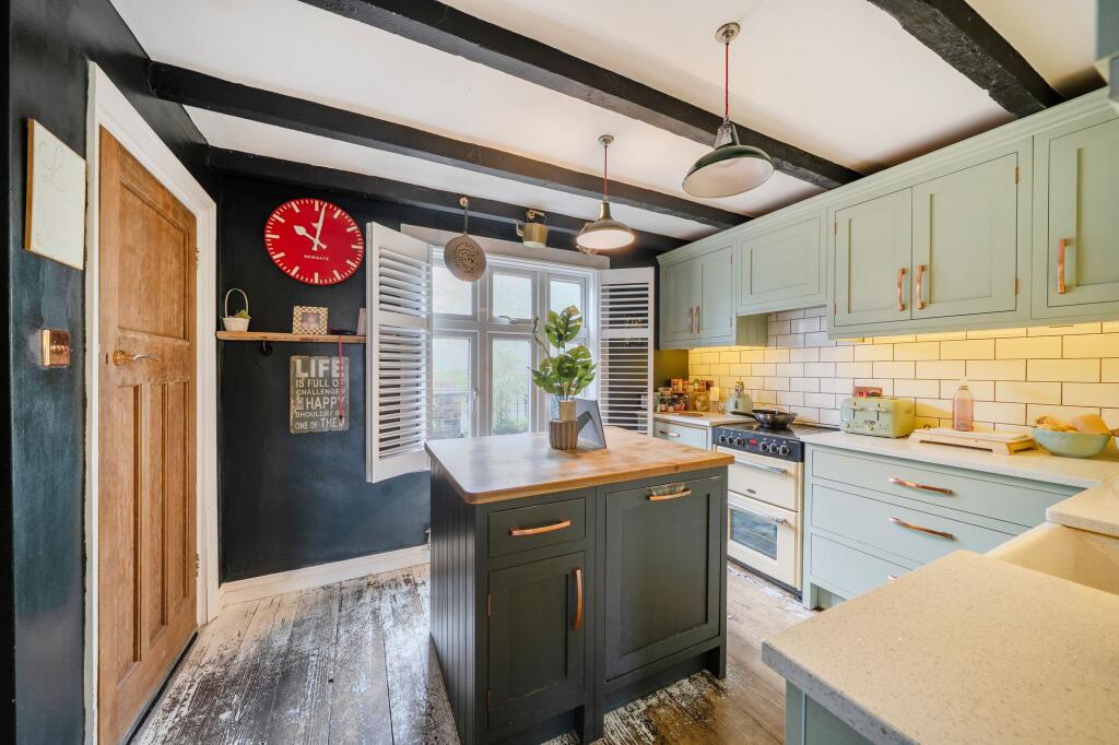 Radlett Road, St Albans, AL2 photo 5