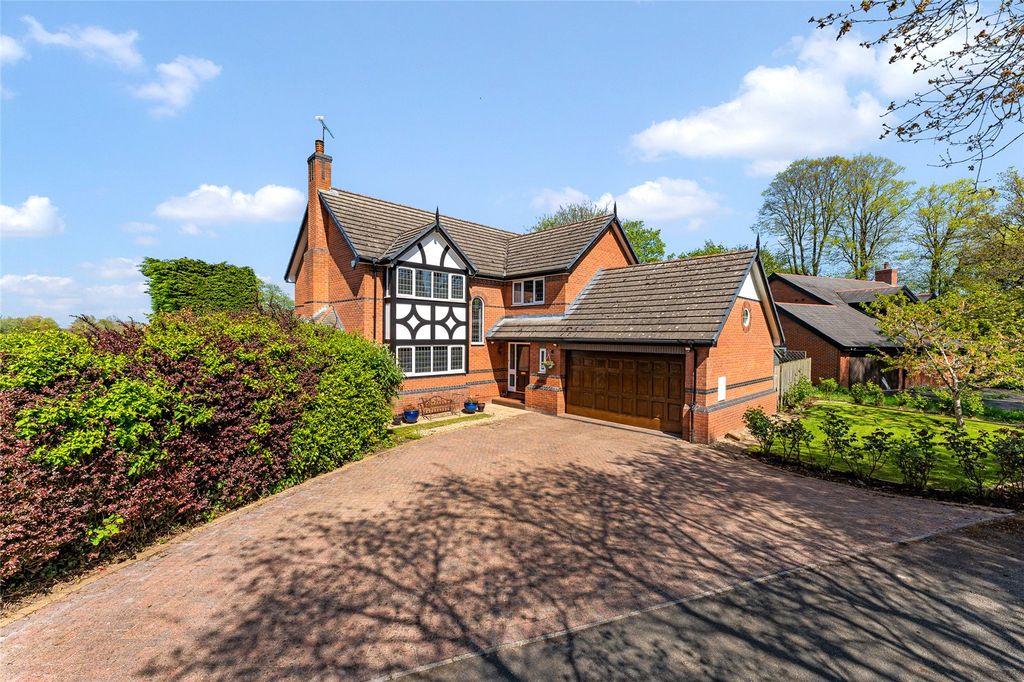 4 bed detached house for saleThe Copse, Rossett, Wrexham LL12