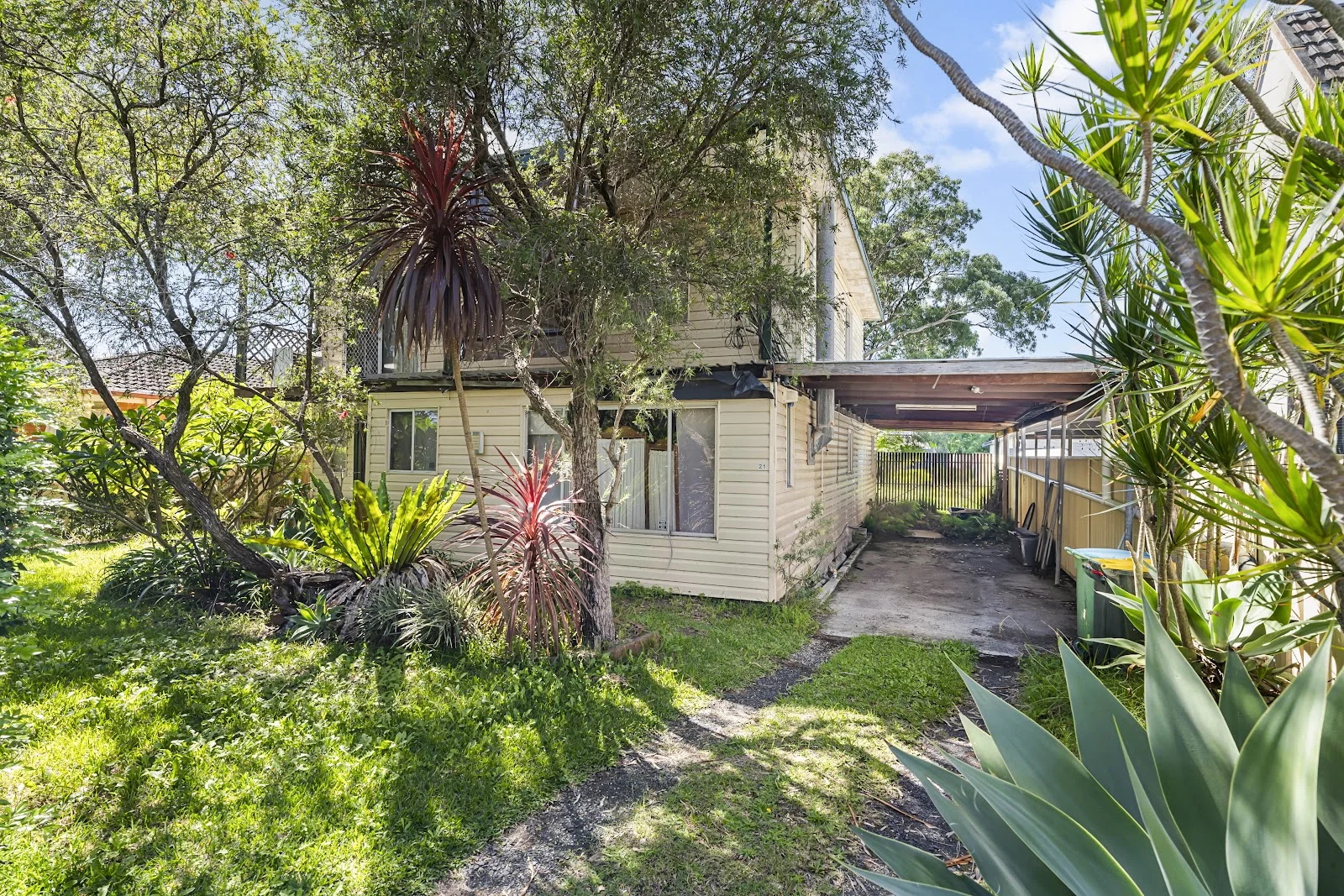 21 Howelston Road, Gorokan NSW 2263