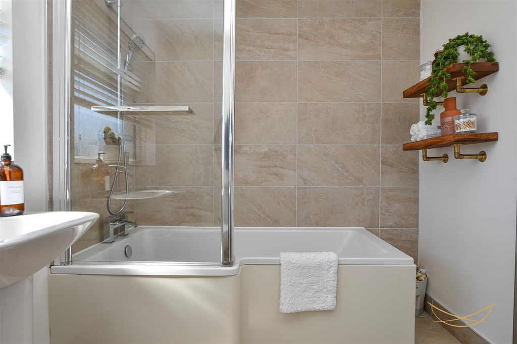 Additional image 57 of 5 bed detached house for saleHydepark Close, Newtownabbey BT36