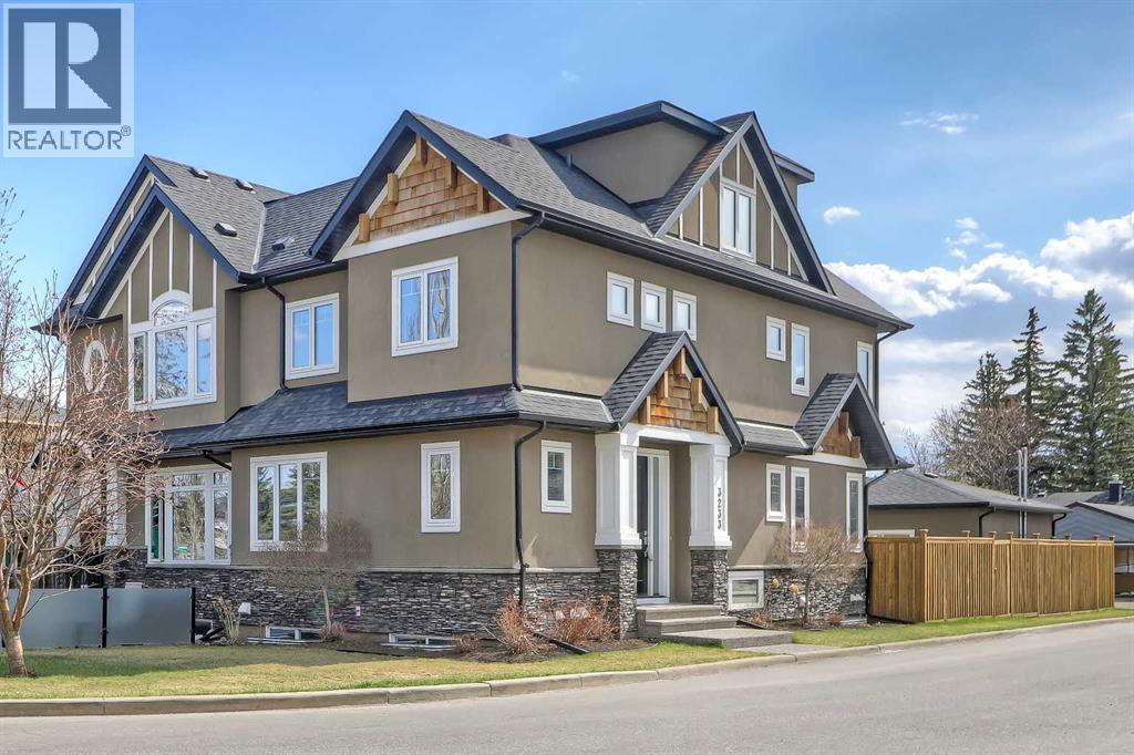 3233 Cochrane Road NW