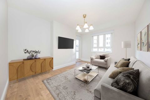 Queen Caroline Street, Hammersmith W6