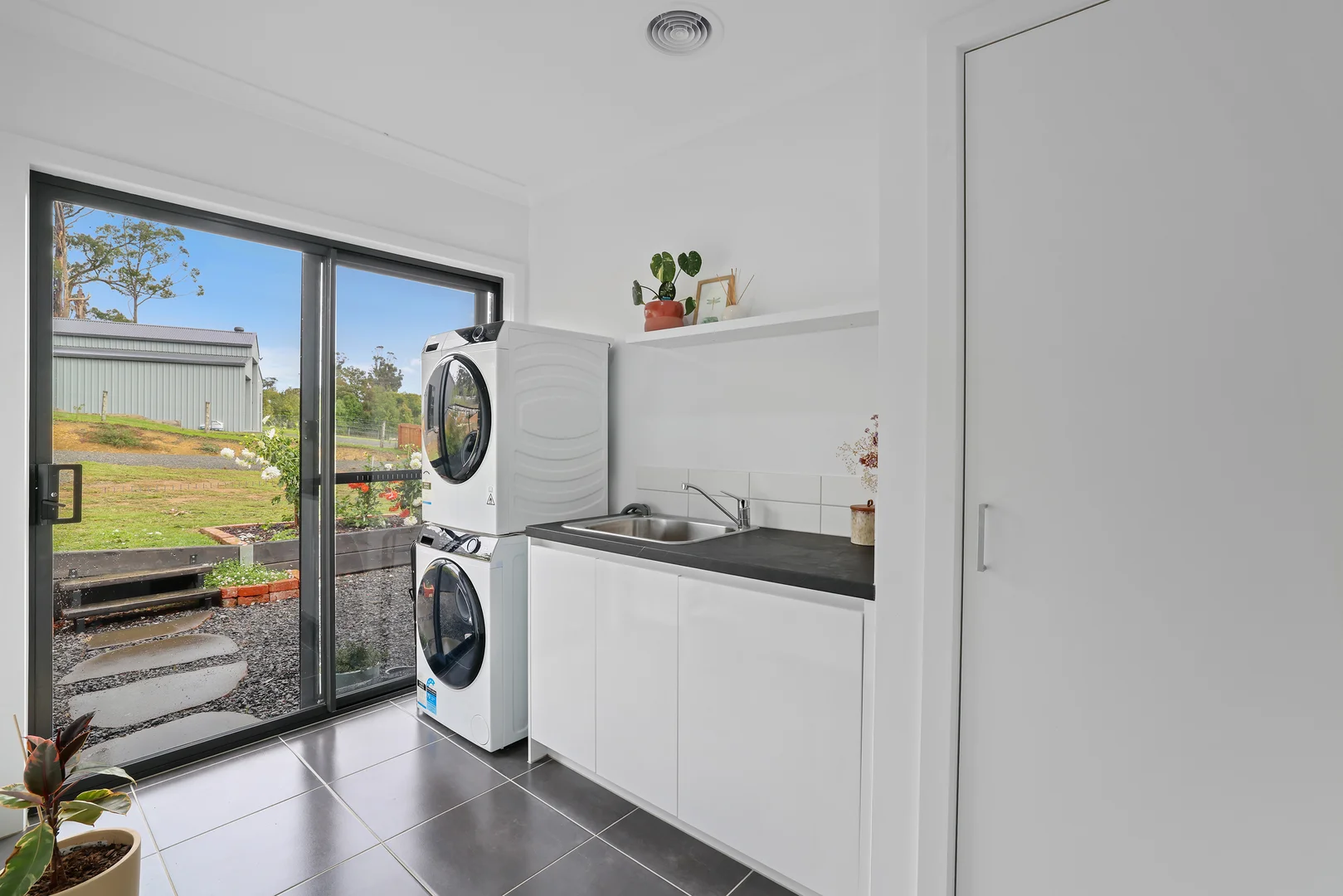 Additional image 14 of 4 Laura Rise, Mirboo North VIC 3871