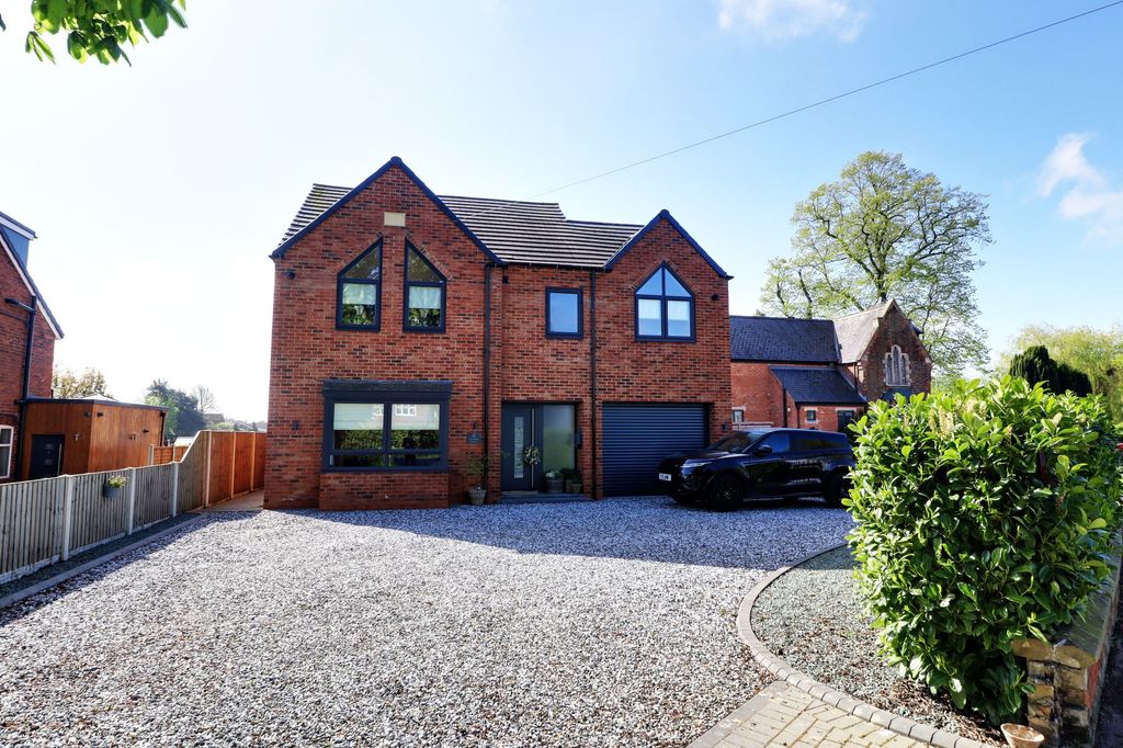 5 bed detached house for saleWrawby Road, Brigg DN20