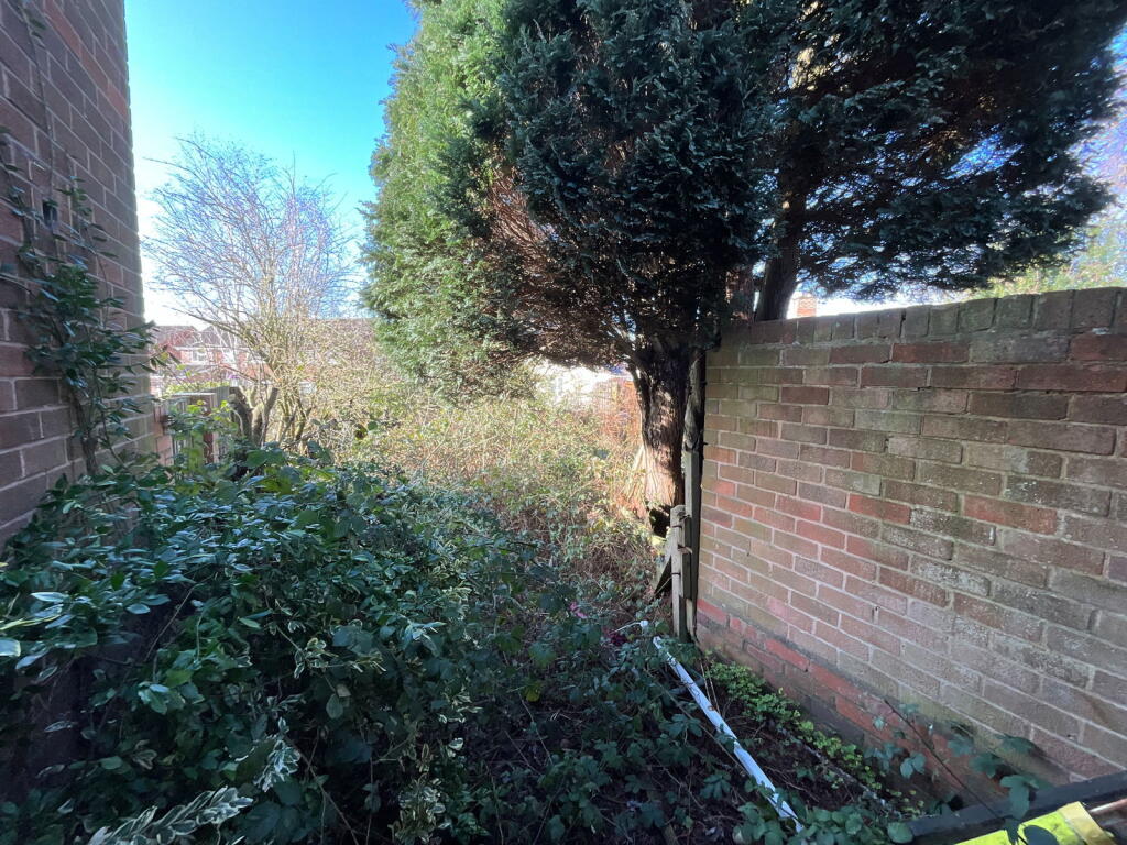Additional image 8 of HALESOWEN, Bournebrook Crescent