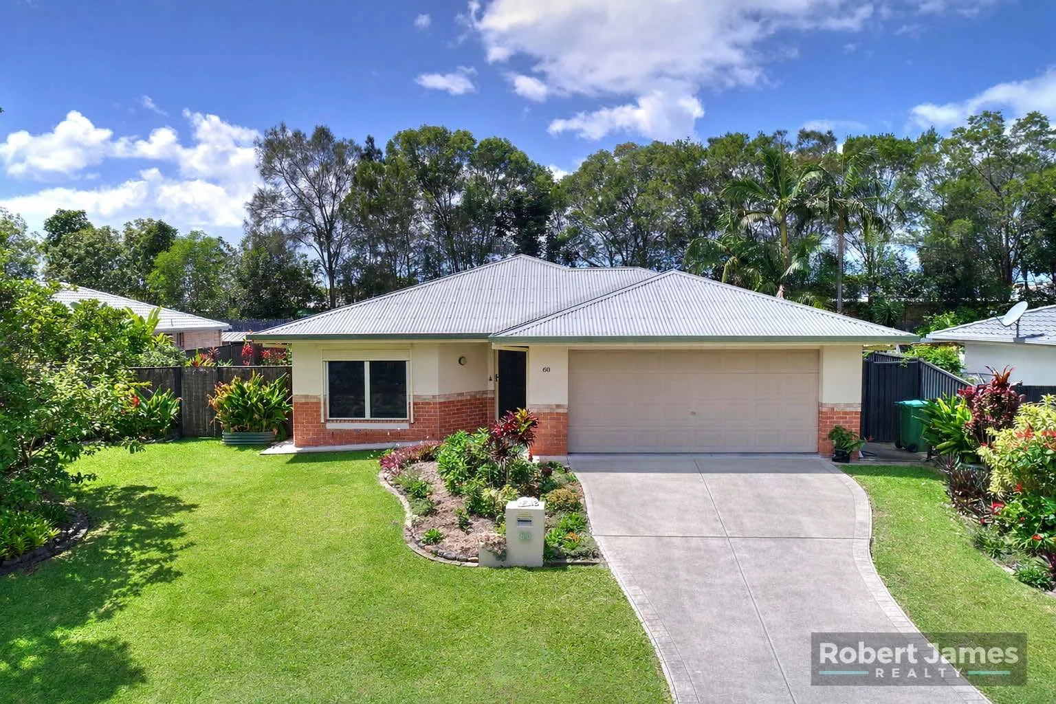 60 Bushlands Drive, Noosaville QLD 4566