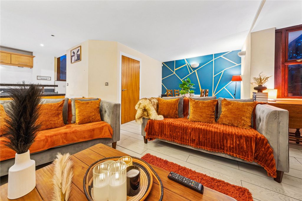 Additional image 12 of 4 bed terraced house for saleBear Yard Mews, Bristol, Somerset BS8