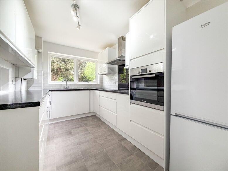Stewart Road, Harpenden, AL5 photo 5