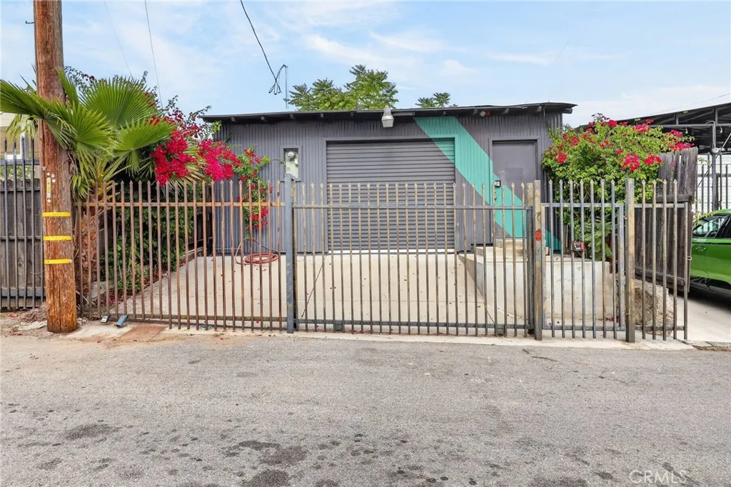 Additional image 30 of 9939 Commerce Avenue, Tujunga, CA 91042