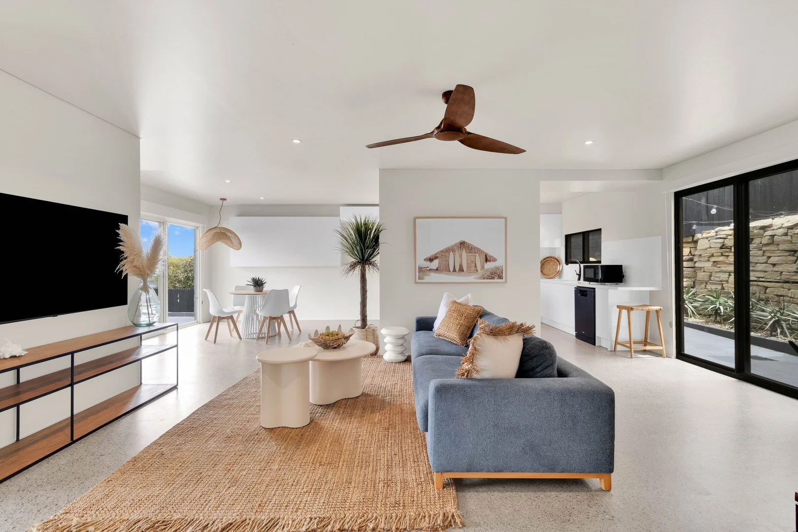 25 Dover Road, Wamberal NSW 2260