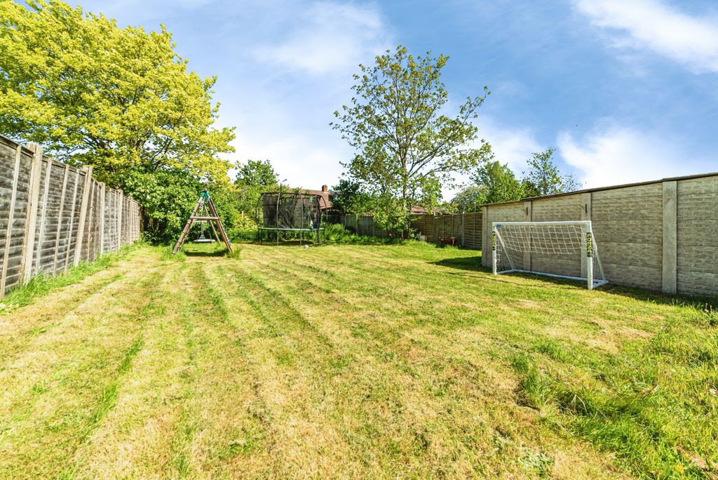 Additional image 16 of 3 bed semi-detached house for saleWestfield Crescent, Thatcham RG18
