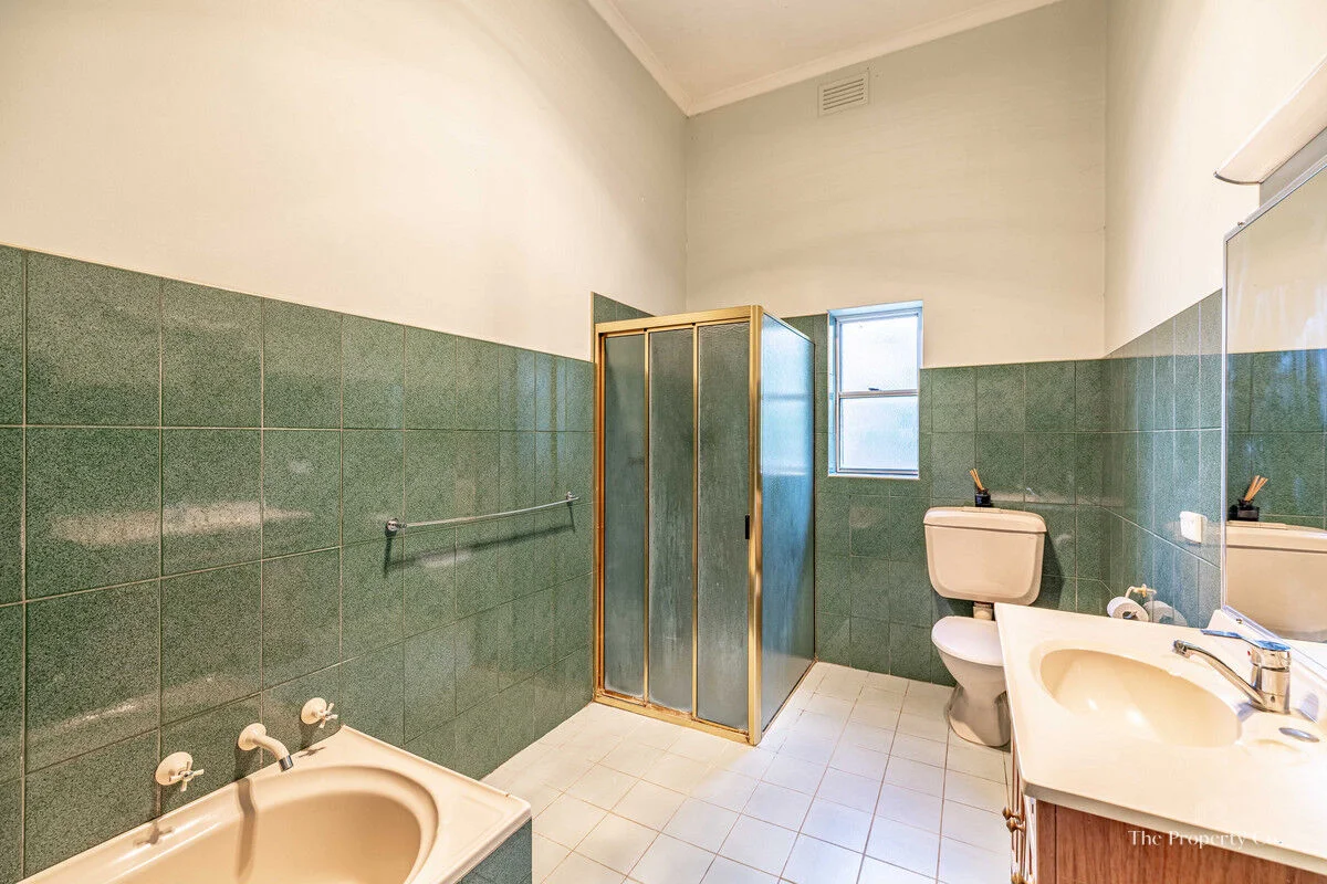 4 Queens Avenue, Mount Gambier SA 5290 photo 3
