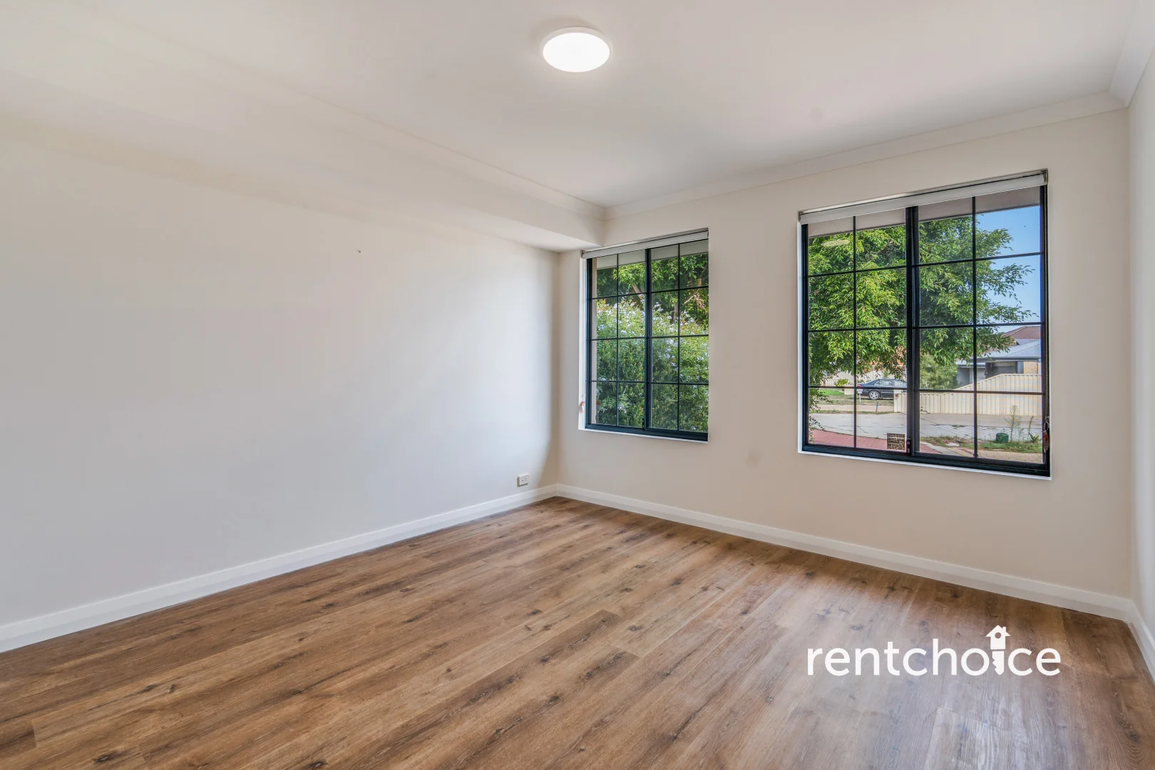 12 Wagtail Bend, Langford WA 6147 photo 4