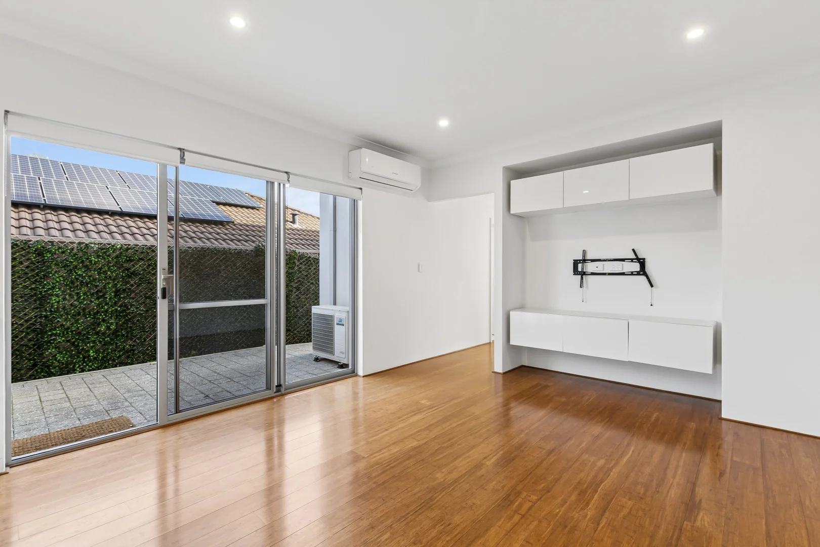 Additional image 7 of 2/151 Huntriss Road, Doubleview WA 6018