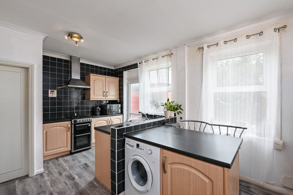 Additional image 5 of 3 bed terraced house for saleLucas Avenue, York YO30