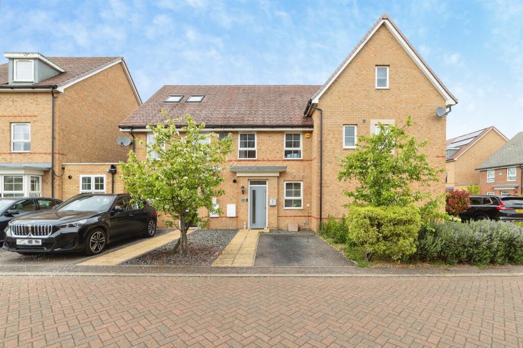 Peregrine Way, Hatfield