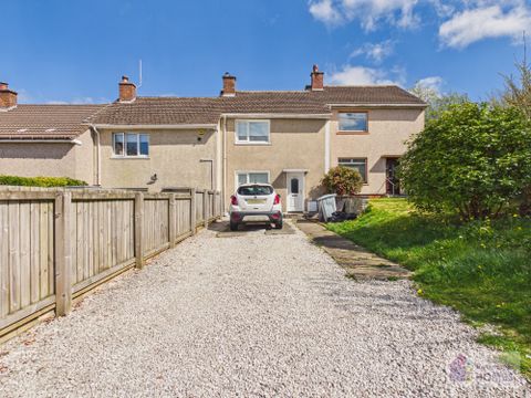 Kirktonholme Road, West Mains, East Kilbride G74