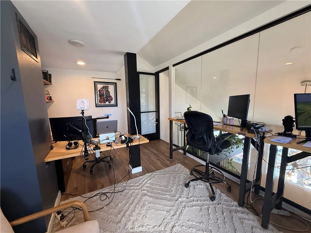 Additional image 15 of 2734 E Broadway Unit 7, Long Beach, CA 90803