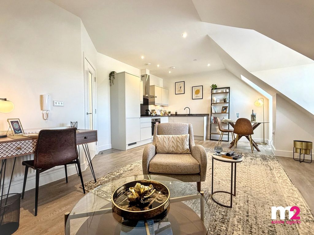 Additional image 6 of 2 bed flat for saleOakley Court, Rogerstone, Newport NP10
