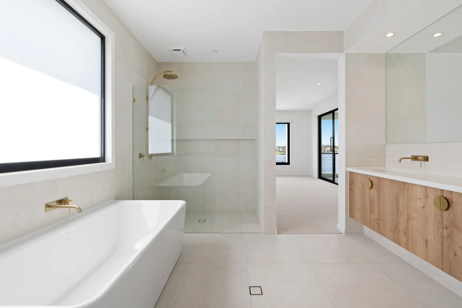 Additional image 21 of 8 Lake Serenity Boulevard, Helensvale QLD 4212
