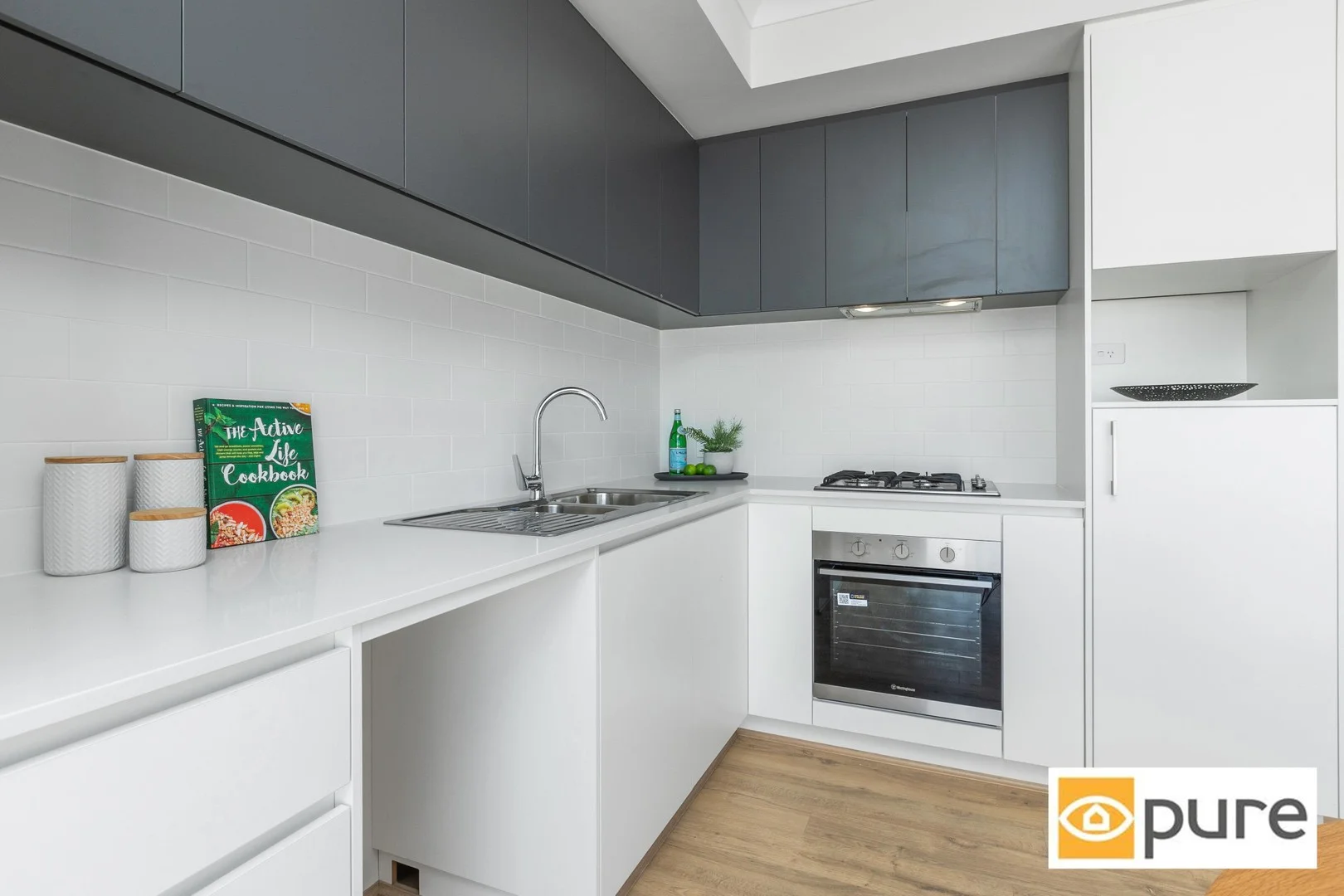 2/16 Monger Road, Lake Coogee WA 6166