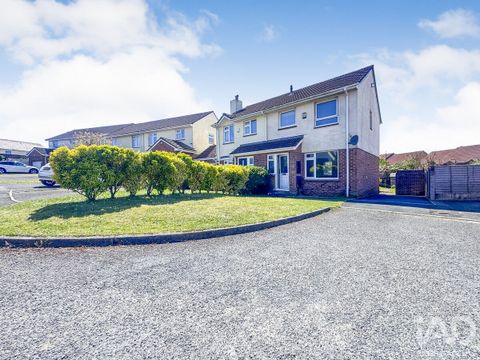 Holloway Gardens, Plymstock, Plymouth PL9